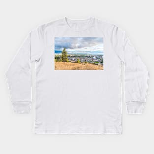 Kelowna, British Columbia, Canada Scenic City View Kids Long Sleeve T-Shirt